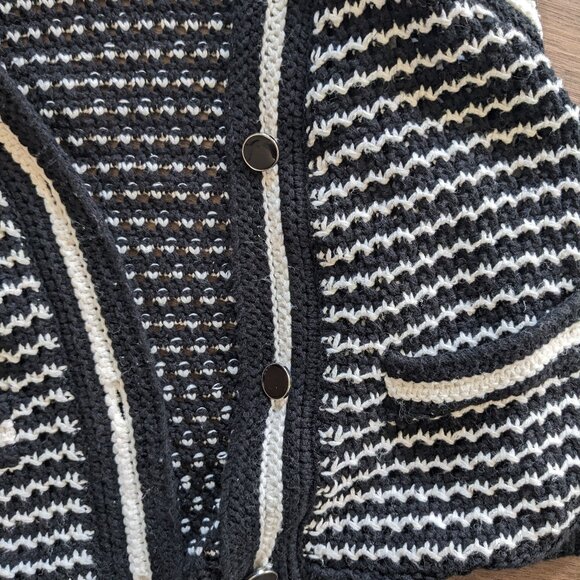 Striped V-Neck Pocket Sweater Vest - Picture 3 of 4